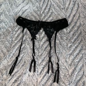 ❌SOLD❌ Garter belt
